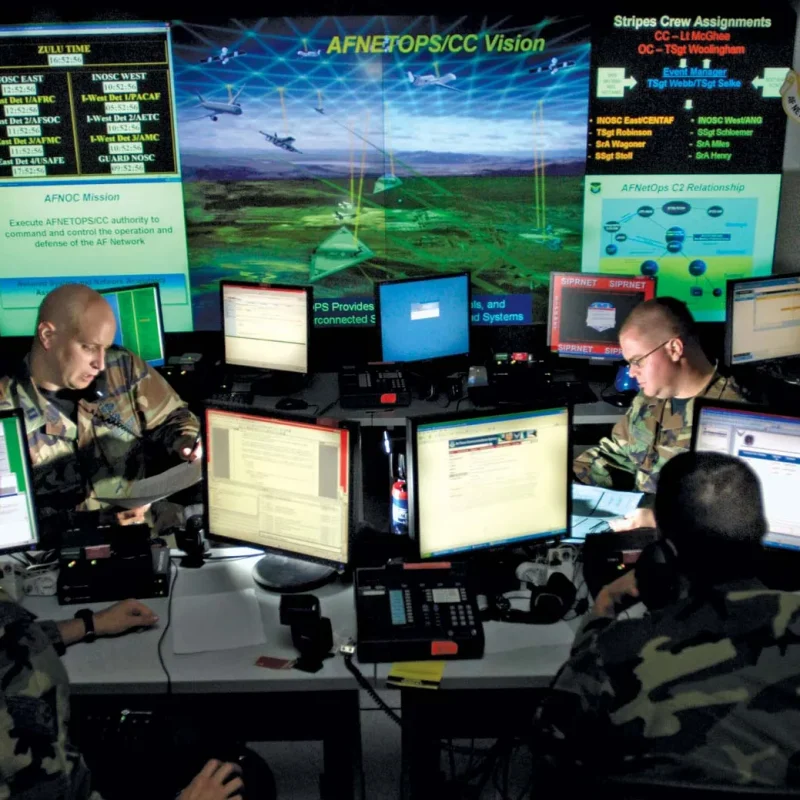 airmen-American-hackers-effort-software-military-computer-July-2010